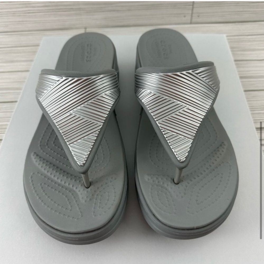 Crocs Monterey Metallic Wedge Flip Flops Size 9